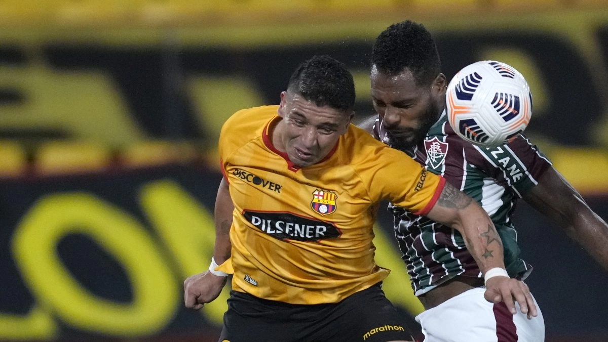 Last farewell to Mario Pineida Barcelona SC bids farewell to its fullback after the crime that shocks Guayaquil