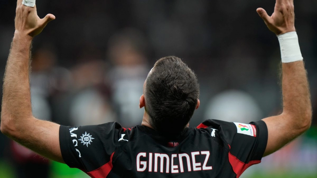 Santiago Gimenez and the promise he made after the ankle surgery