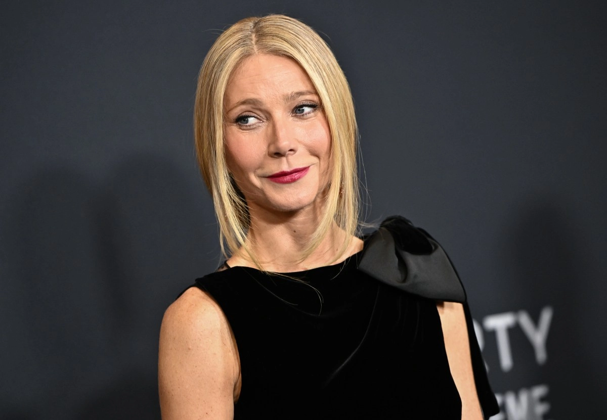 The woman in the kiss cam scandal At a Coldplay concert she accuses Gwyneth Paltrow of hypocrisy