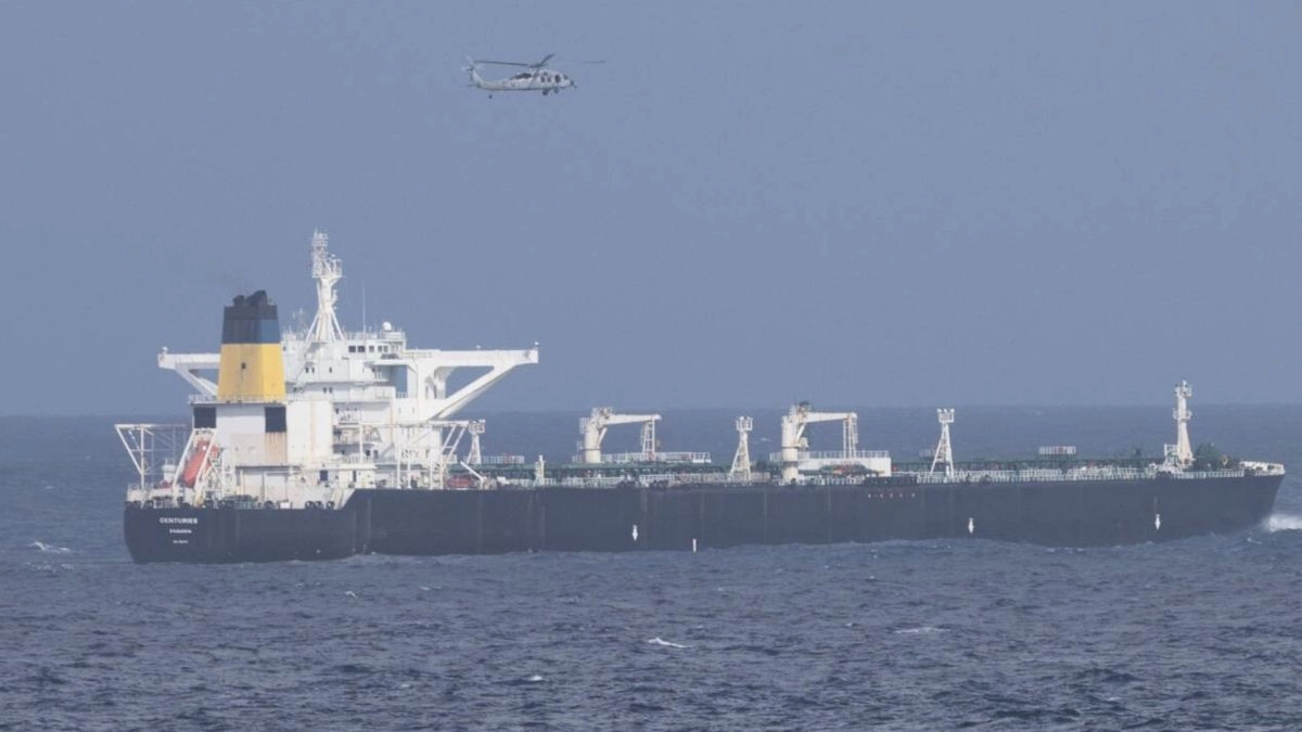Government of Maduro calls new seizure of oil tanker in the Caribbean quotrobbery and kidnappingquot