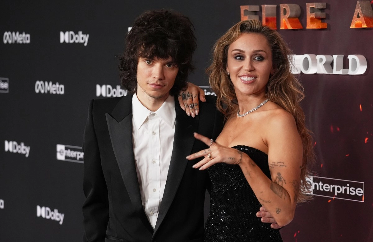 Miley Cyrus and her fiance are planning to elope instead of another traditional wedding