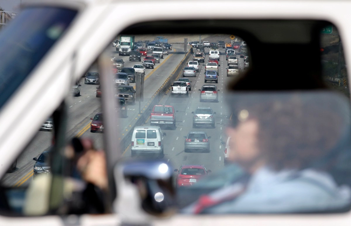 Southern California faces road chaos due to Christmas travel