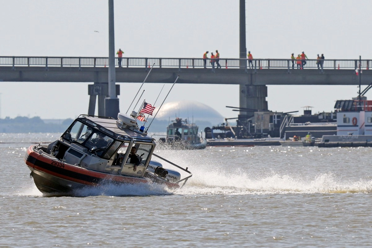 Mexican Navy plane crashes in Texas five deaths reported