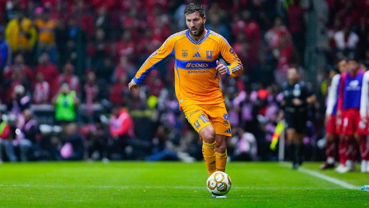 In Tigres the Gignac saga continues with Boca Juniors but the Frenchman stays
