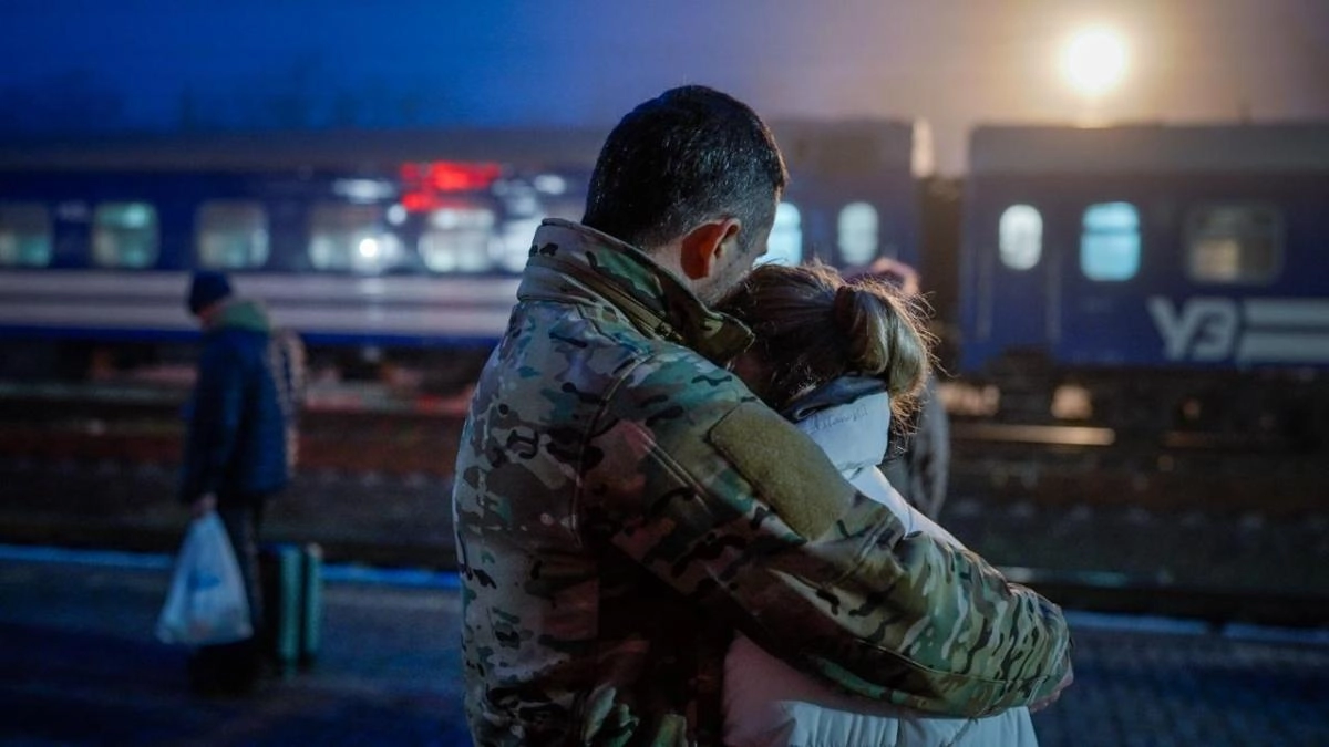 The 039love train039 in which Ukrainian women visit their husbands who are fighting against Russia