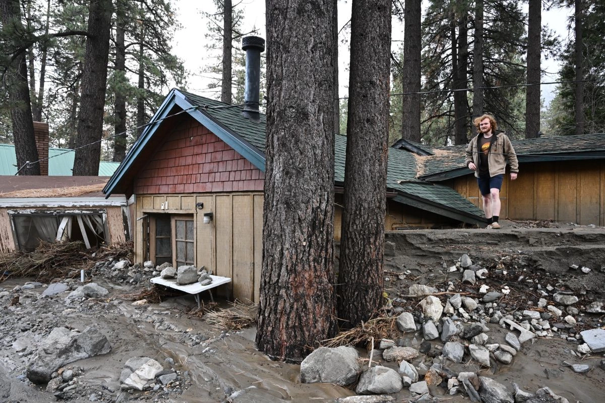 Certain evacuation warnings lifted in San Bernardino