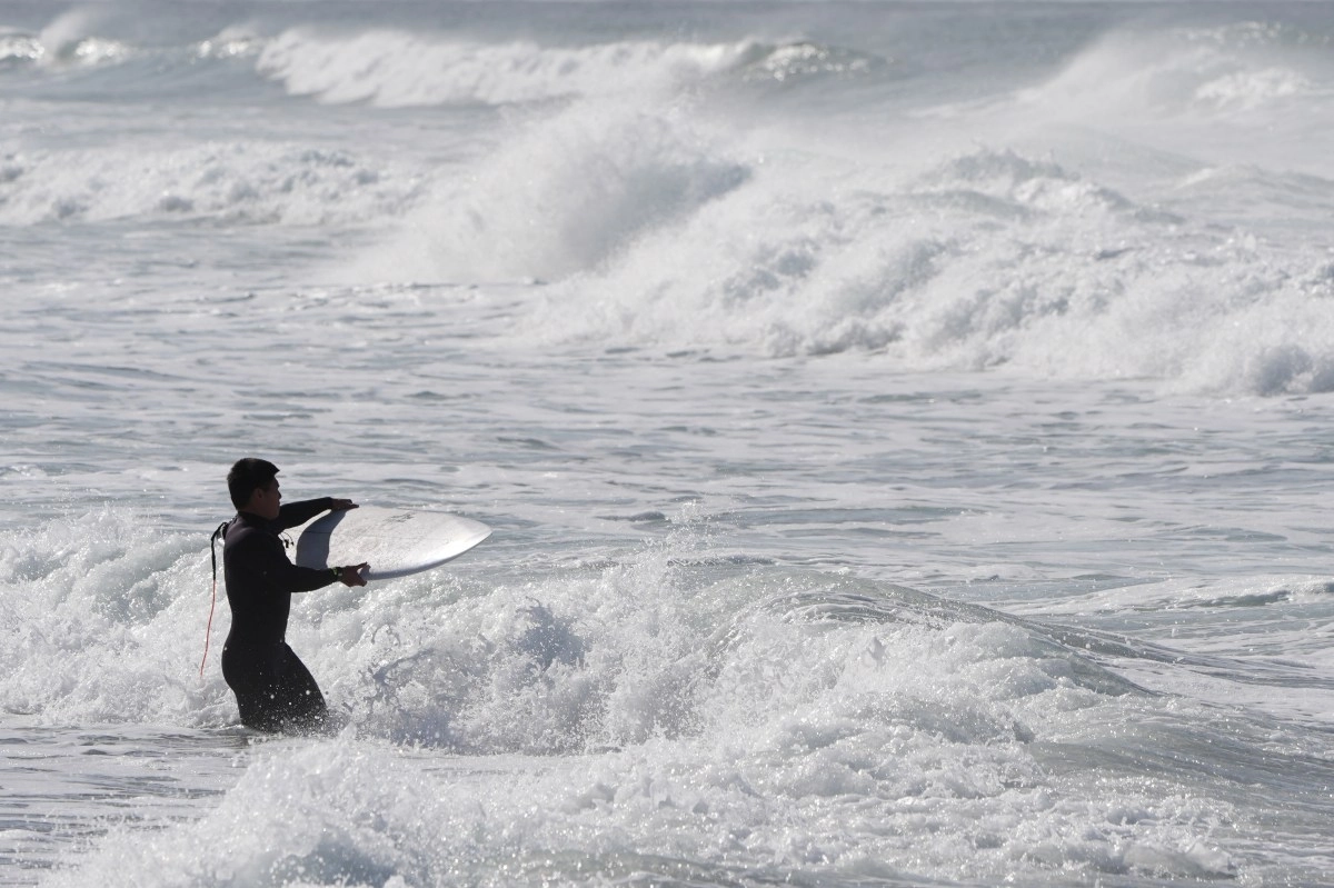 Caution with water on Los Angeles County beaches