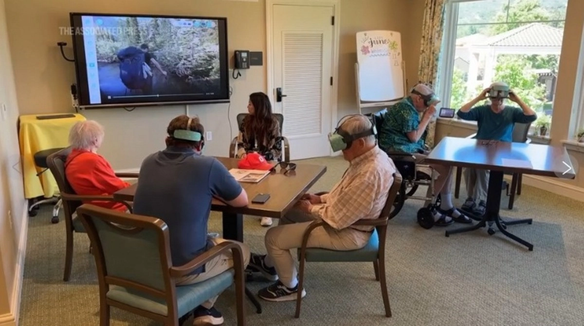 Virtual reality an alternative for seniors to establish more connections with real life