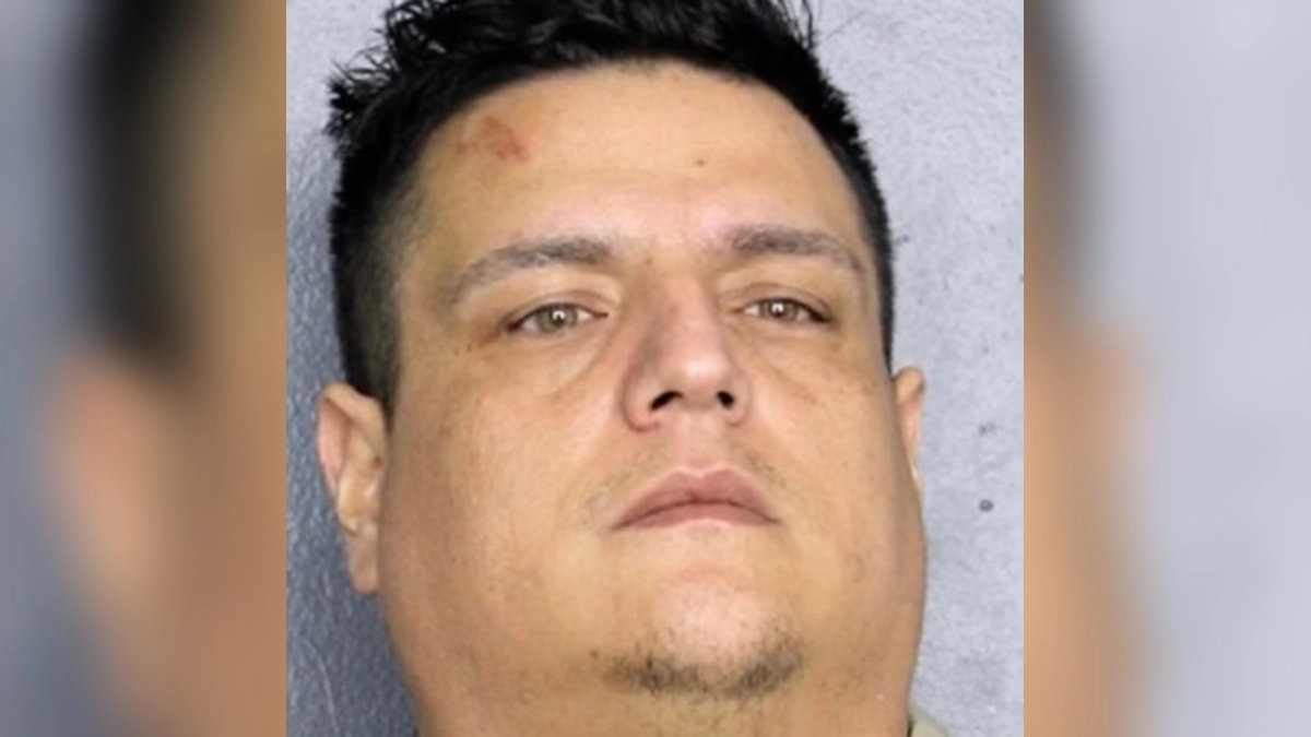 Man kills pregnant wife in front of their 3 children in Florida