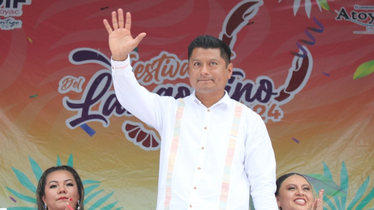 Mayor of Veracruz finishes term and hours later was arrested accused of homicide