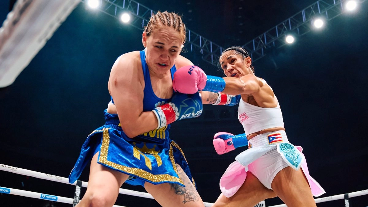 Amanda Serrano asserts her dominance in San Juan and retains her featherweight world titles