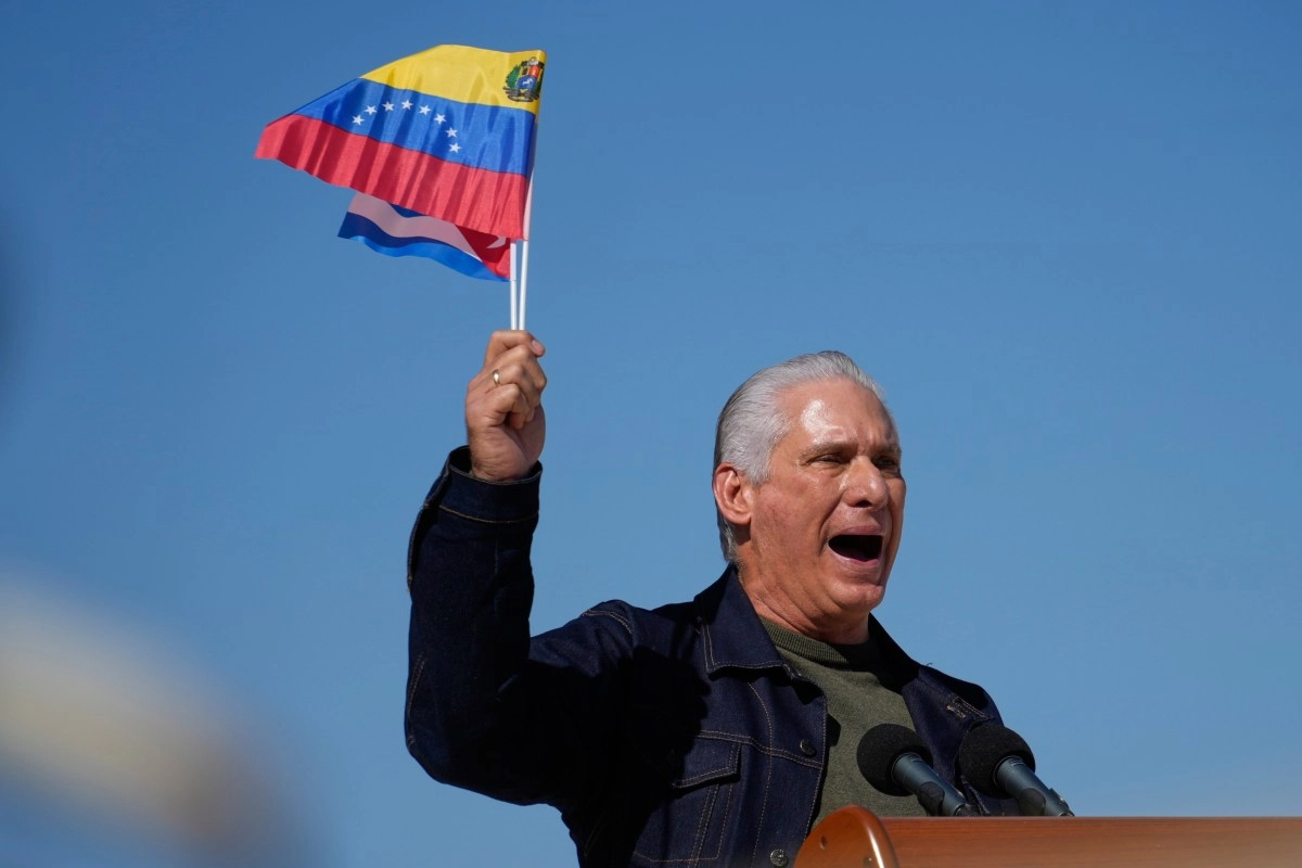 US says Cuba is ldquoabout to fallrdquo without Venezuelan oil Trump threatens Colombia