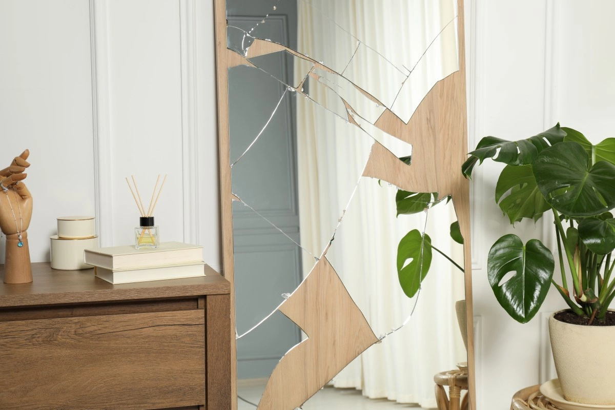 Throw away these 10 things from your home: they bring bad luck in 2026, according to Feng Shui