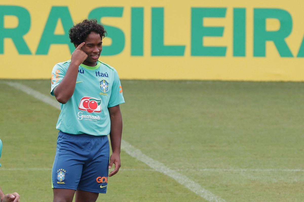 Olympique Lyonnais presents Endrick as ldquoone of the world039s greatest talentsrdquo and denies Real Madrid pen