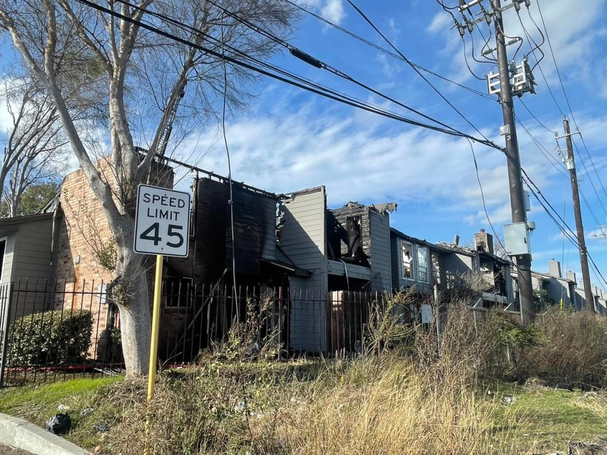 Texas woman started fire at apartment complex after burning boyfriend039s clothes