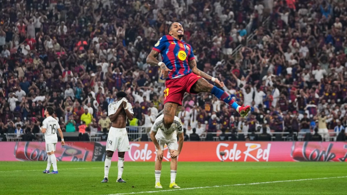 FC Barcelona beats Real Madrid 32 and is Super Cup champion