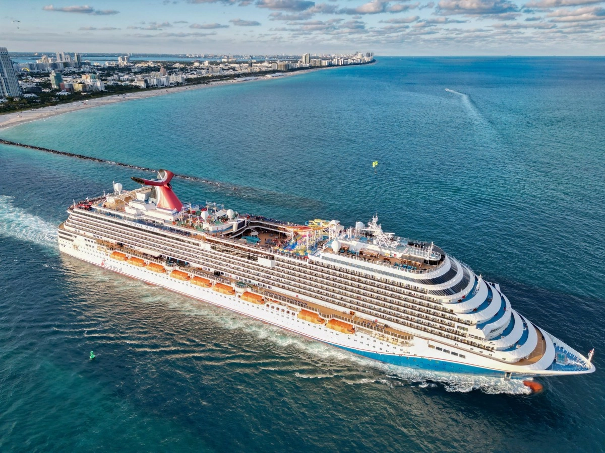 Passenger who died on the Carnival cruise ship identified she was 18 years old and a high school student