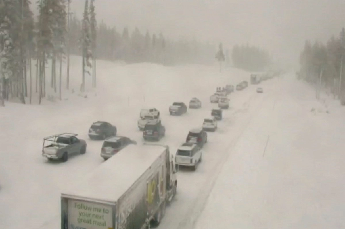 A major winter storm will affect the US and Canada with heavy snow and Arctic cold