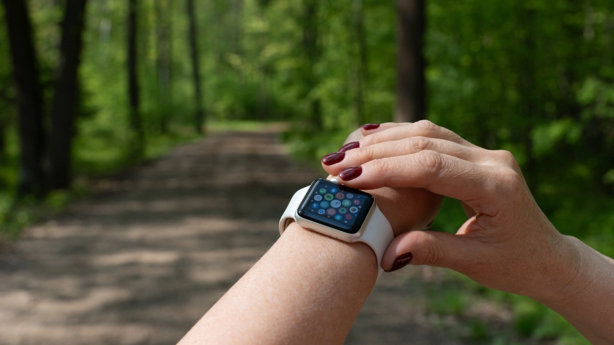 ITC investigates the Apple Watch for possible patent infringement in its fall detection function