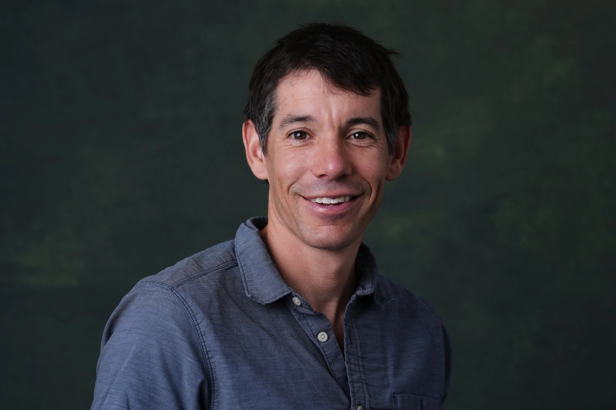 Alex Honnold conquers Taipei 101 without ropes in historic feat broadcast on Netflix