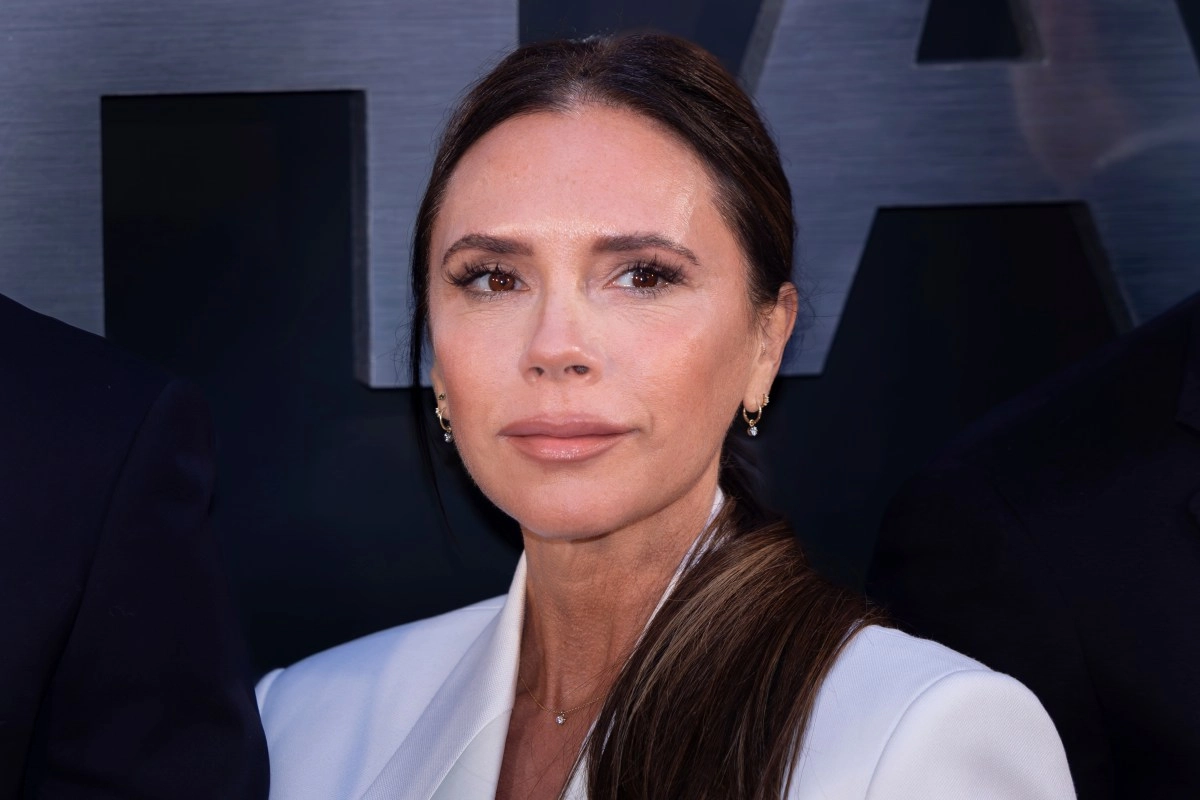 Amid family tensions Victoria Beckham received an award in Paris