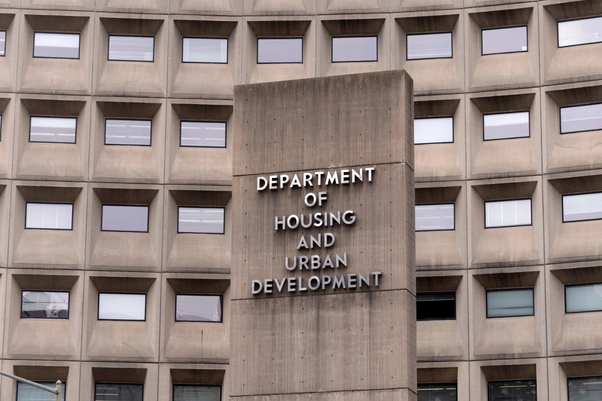 Department of Housing demands proof of citizenship from thousands of tenants and asks them to report undocumented immigr