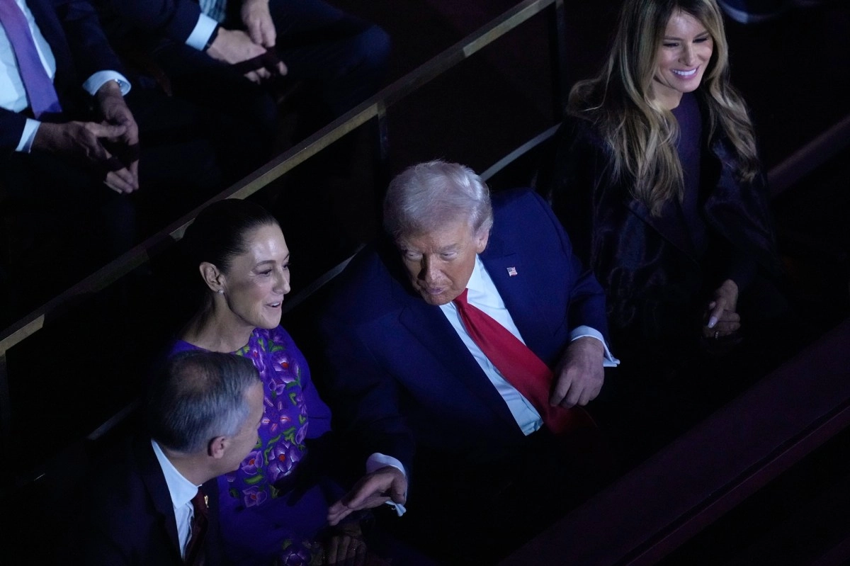 Claudia Sheinbaum speaks with Trump and Melania she praises progress in economic negotiations between Mexico and the US