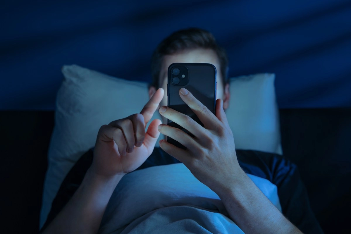 Blue light what it is and how it affects you
