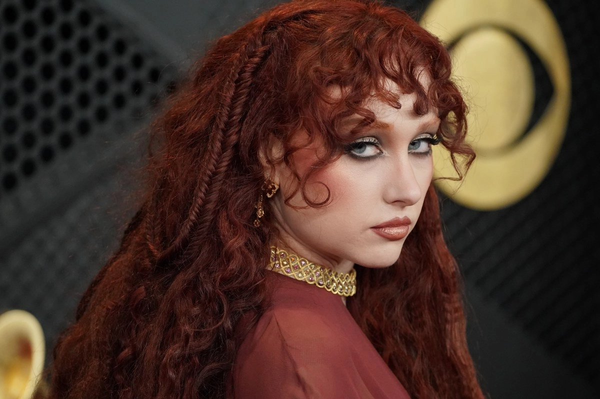 Chappell Roan responded humorously to the criticism of her controversial dress at the Grammys