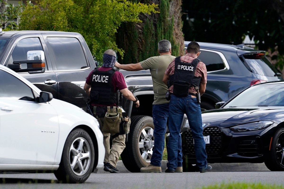 Appeals court upholds mass detentions of immigrants without option of release