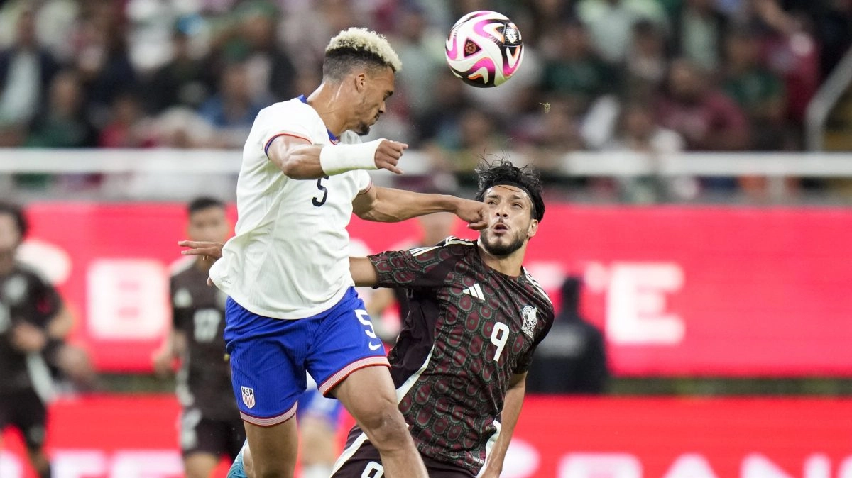 Antonee Robinson doesn039t see Raul Jimenez as an enemy