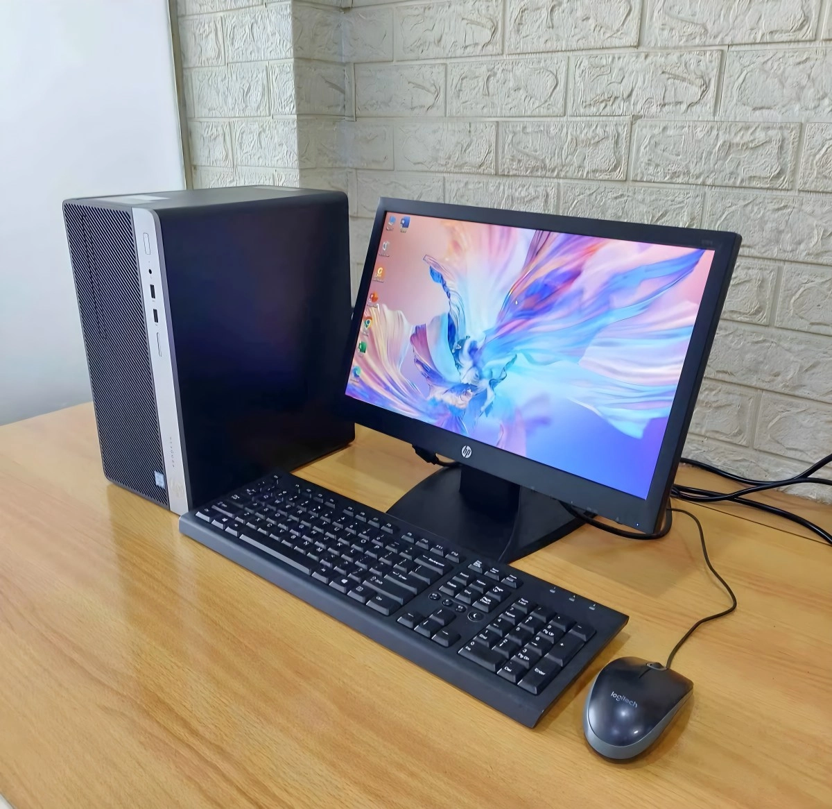 Amazon offers a cheap and perfect computer to start your remote work