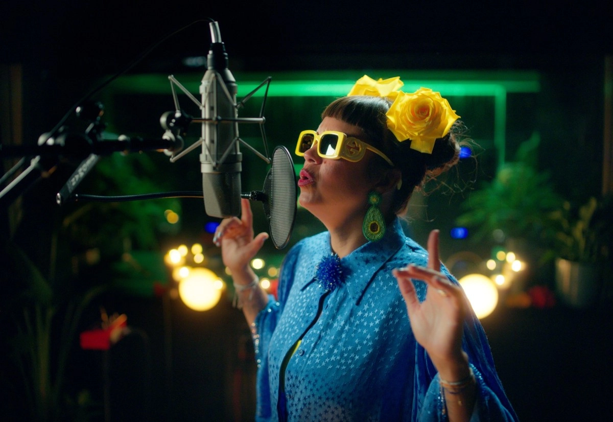 Bomba Estereo advocates for health