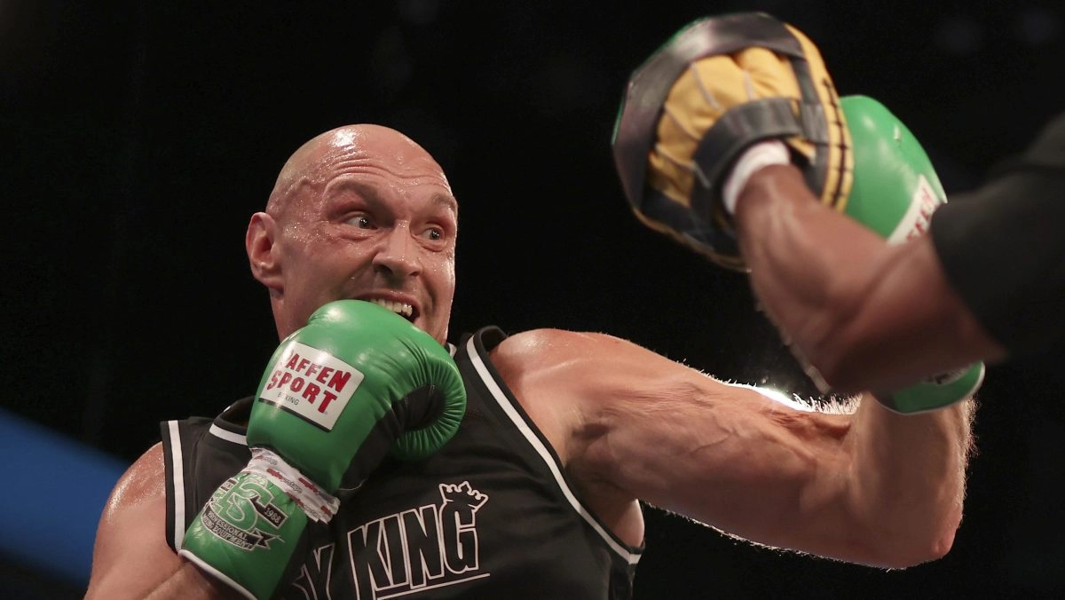 Tyson Fury surprises by predicting winner of Joshua