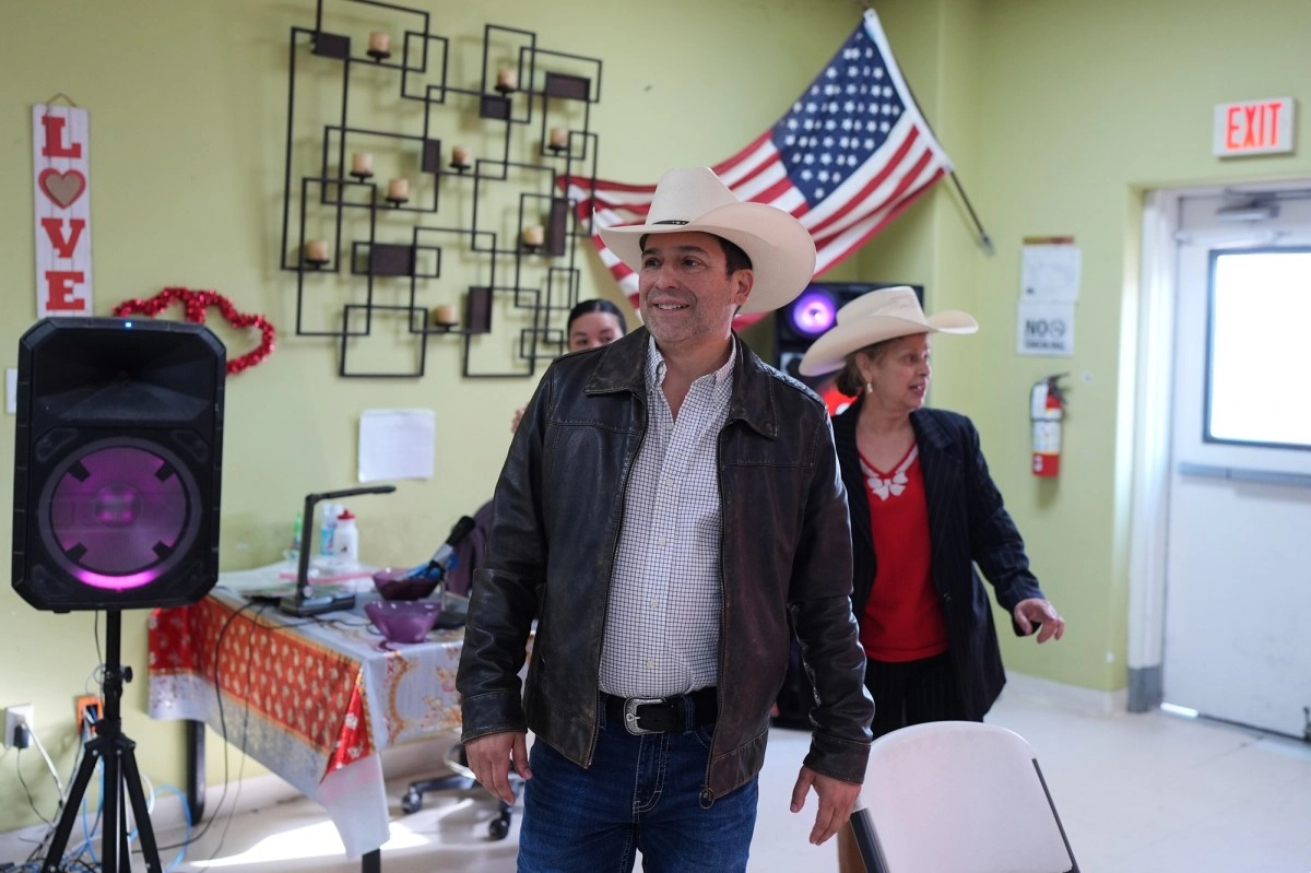 Bobby Pulido wins Democratic primary in Texas and will challenge Republican Monica de la Cruz
