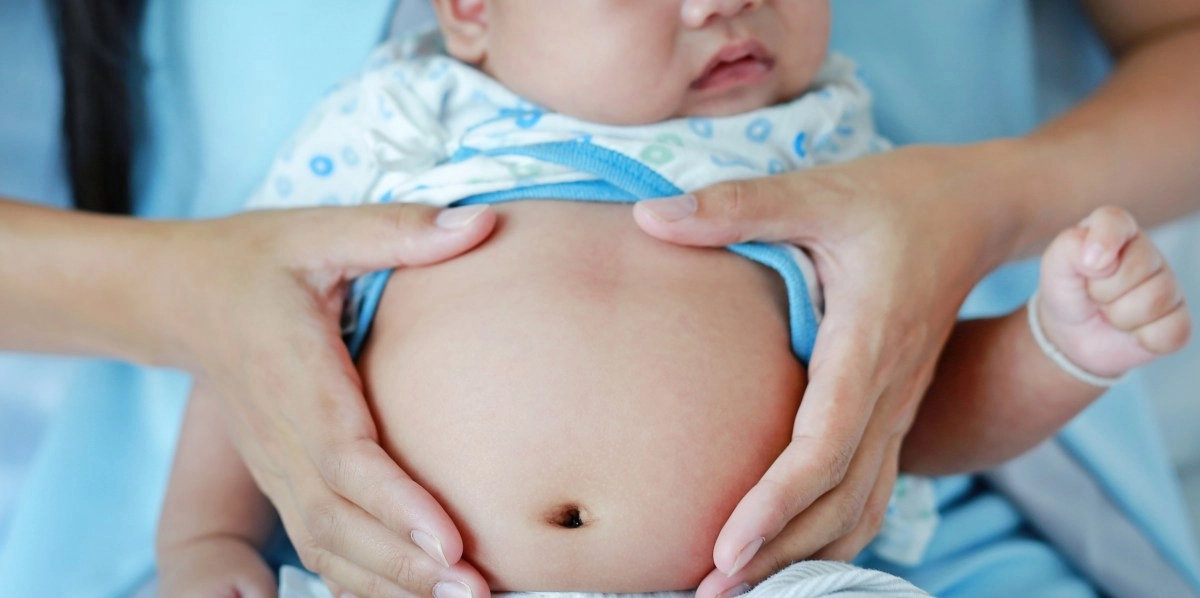 Study reveals that infant formulas are related to adverse effects on the liver of babies