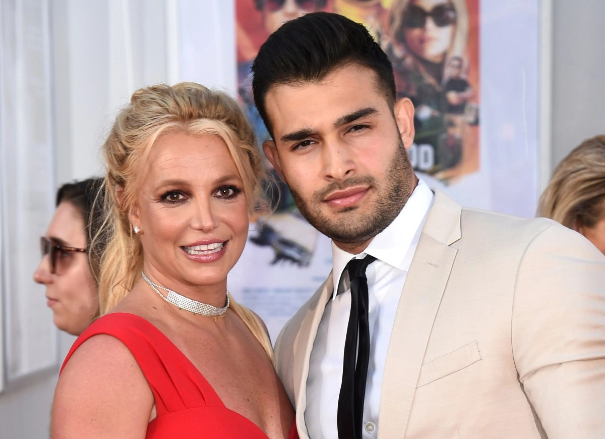 Sam Asghari Britney Spears039 exhusband spoke out about her arrest 039We all deserve privacy039