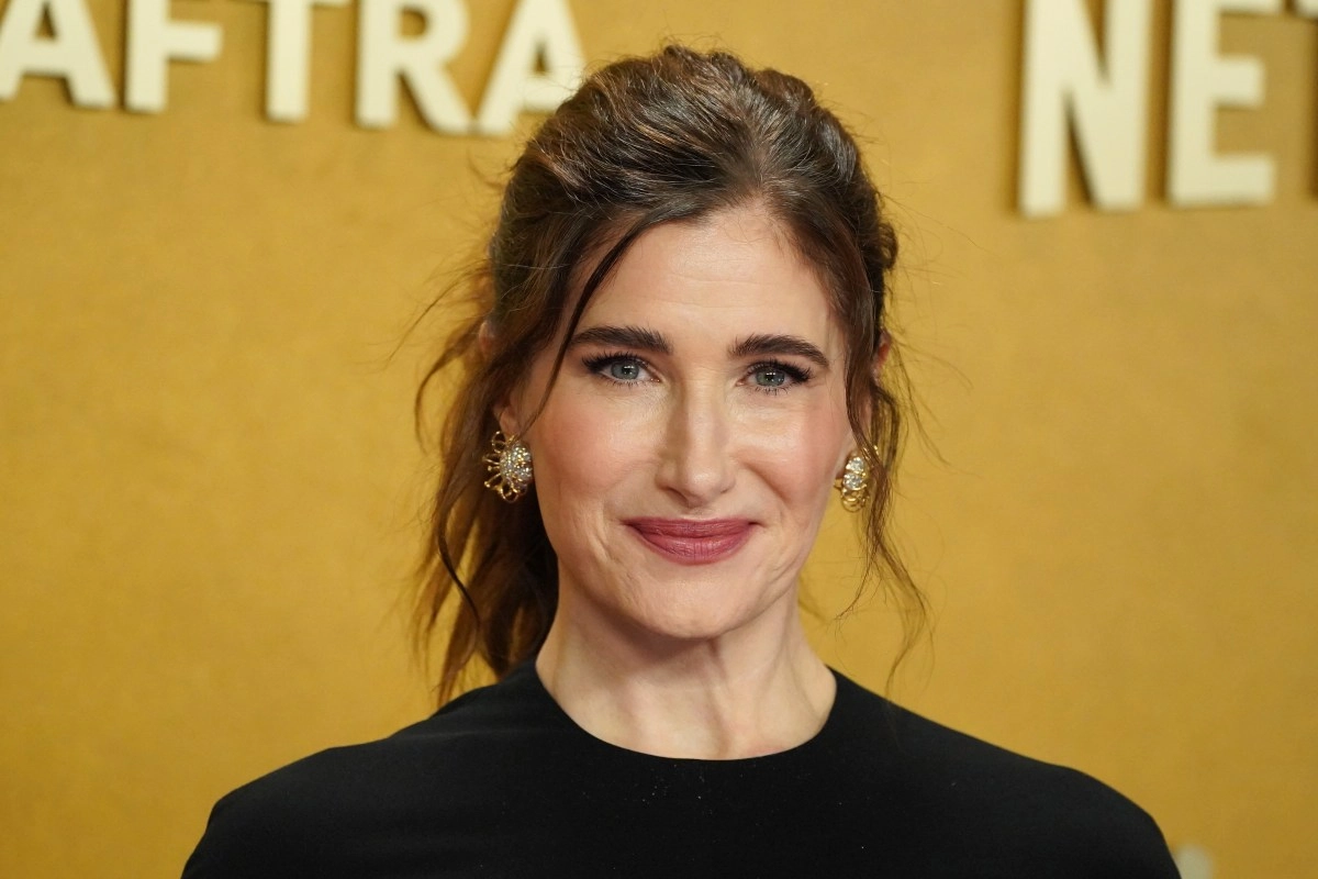 Kathryn Hahn will play Mother Gothel in the liveaction Tangled