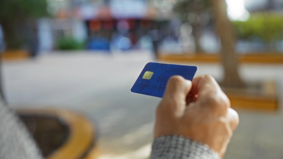 What to do if you find a credit card on the street