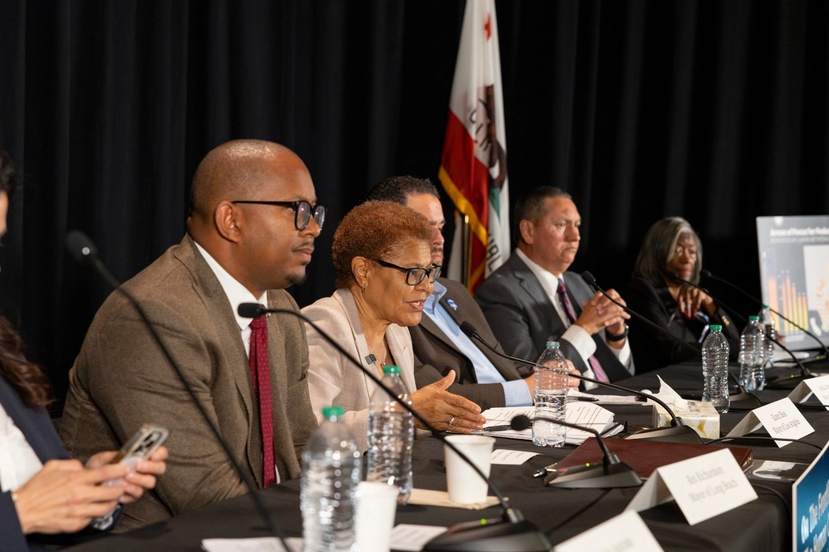 Mayor Bass brings mayors together to discuss the impact of the raids