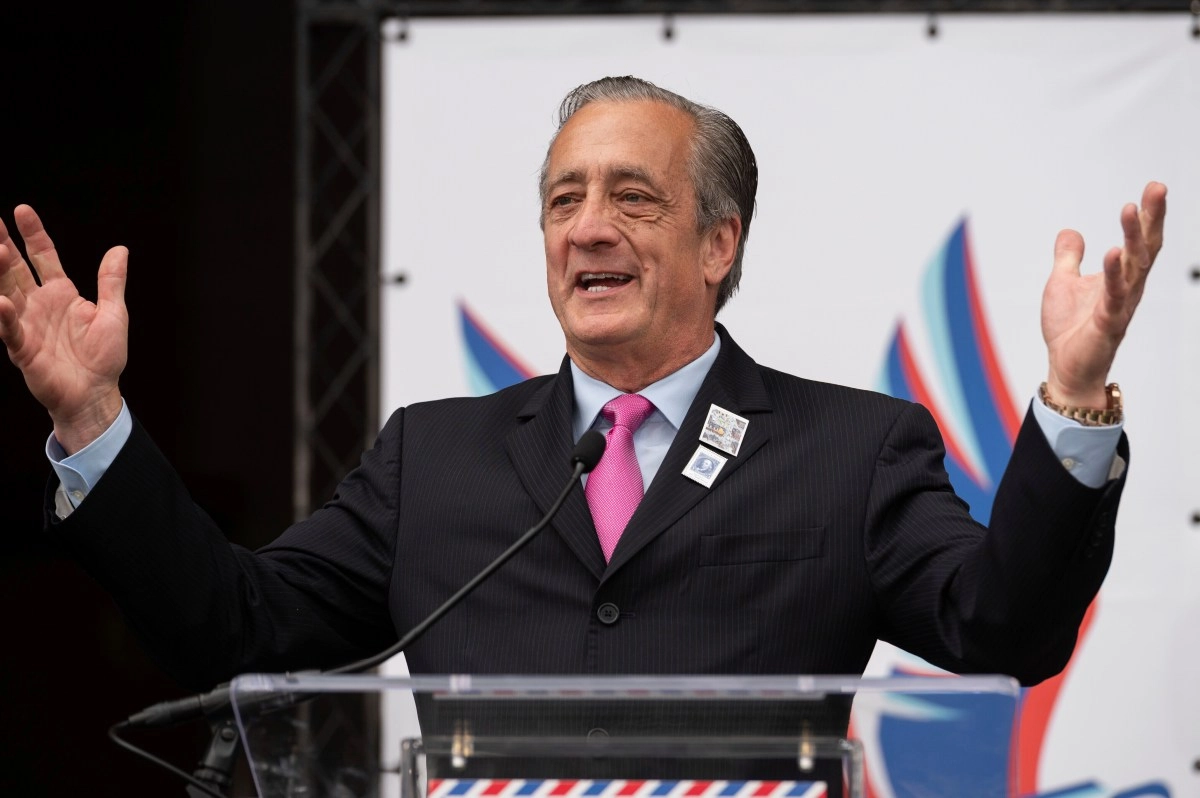 The Postal Service one step from the abyss Director Warns of Running Out of Funds in a Year