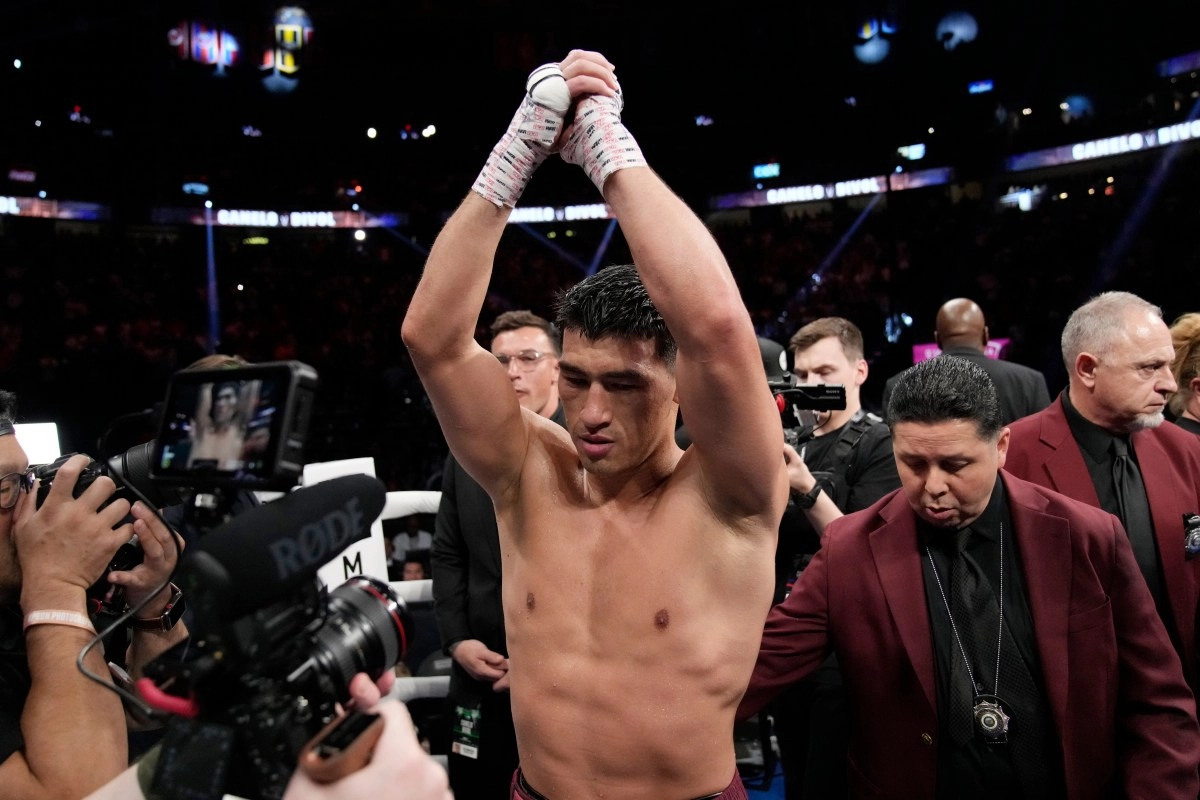 Dmitry Bivol has a clear outlook in which David Benavdez stands out
