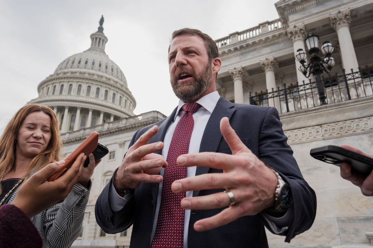 Markwayne Mullin confronts Senate Democrats as criticism grows over ICE actions