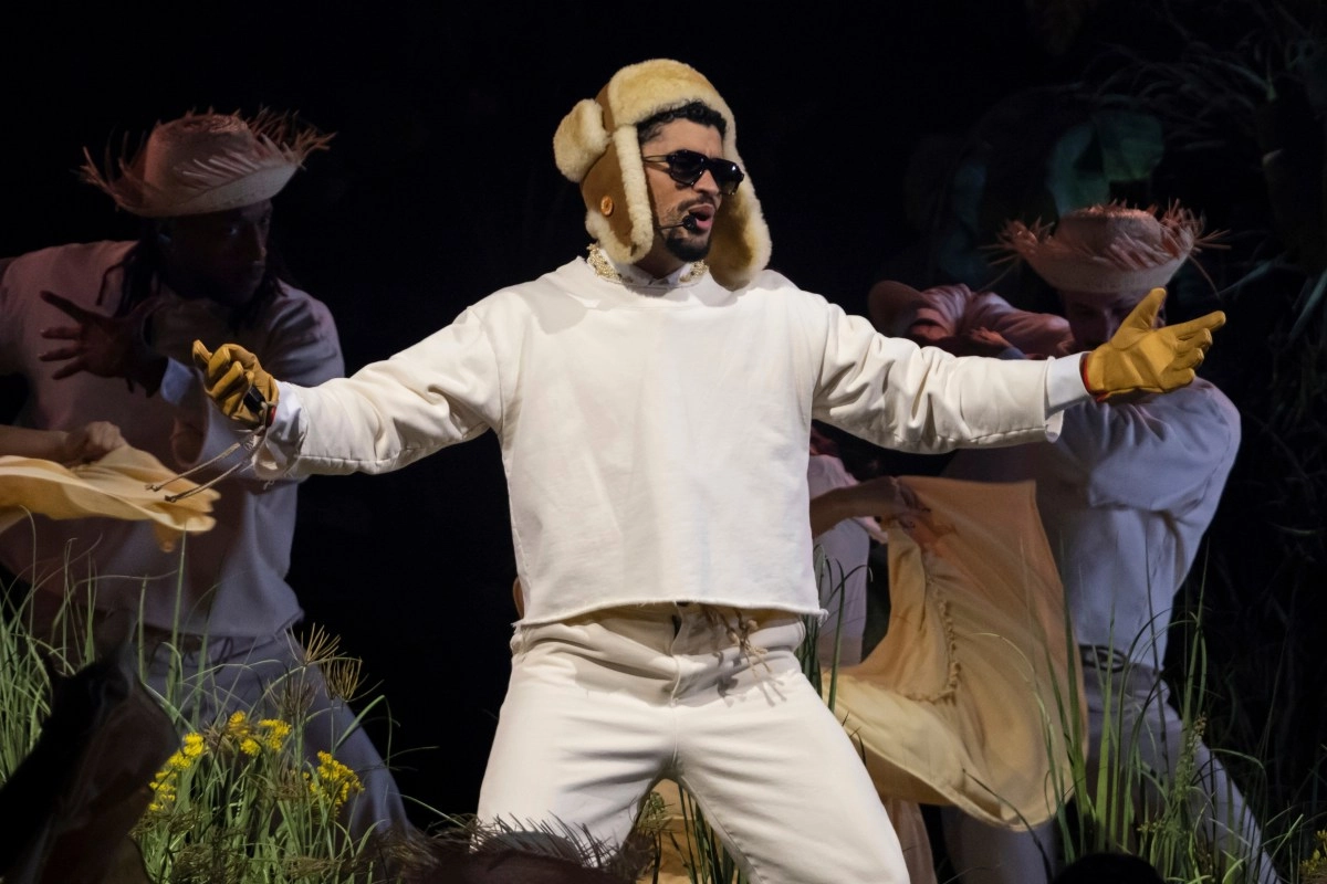 How was Bad Bunny039s first show at the beginning of his I Should Take More Pictures world tour