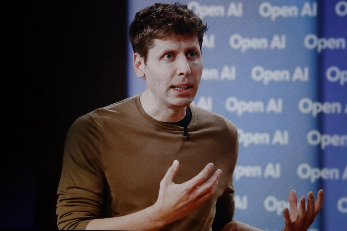 Goodbye to OpenAI039s reign Sam Altman is worried about Google and Gemini 3