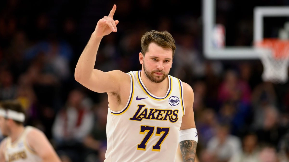 Lakers suffer against Utah Jazz but get fourth straight win