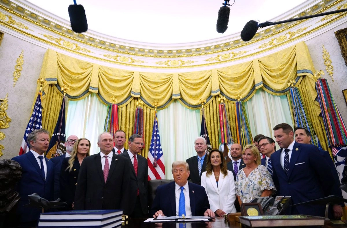 Trump signs the Secure America Act and shields funds for ICE and CBP until 2029