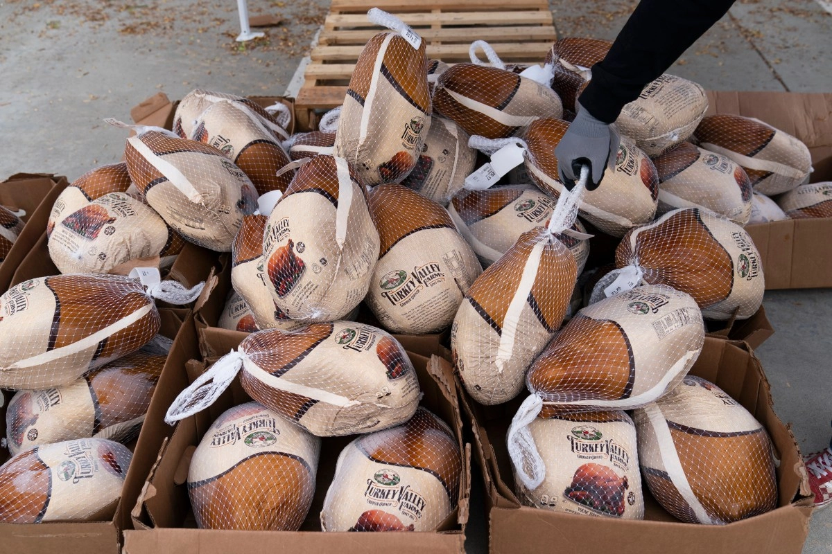 Truck with frozen turkeys for Thanksgiving donation is stolen in Riverside