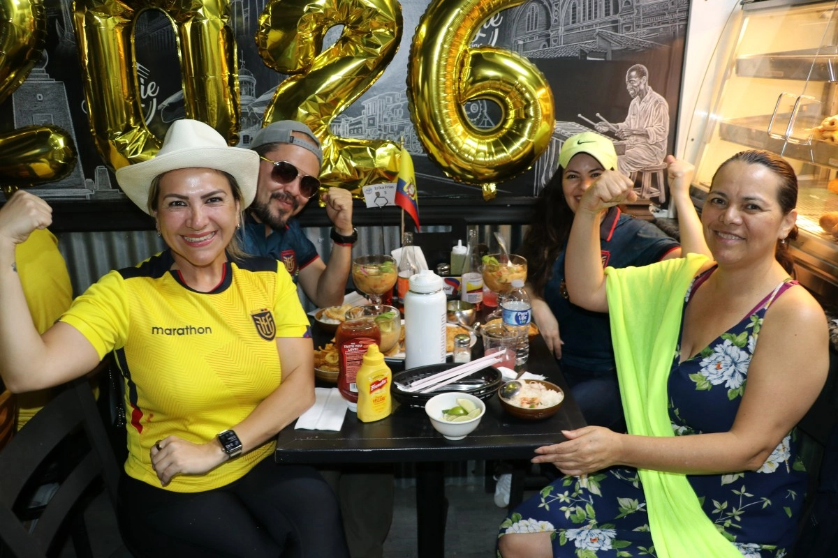 Ecuadorians from Los Angeles do not lose faith in their team