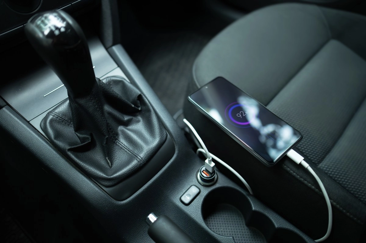 Charging your phone in the car with a generic charger can be more dangerous than you think